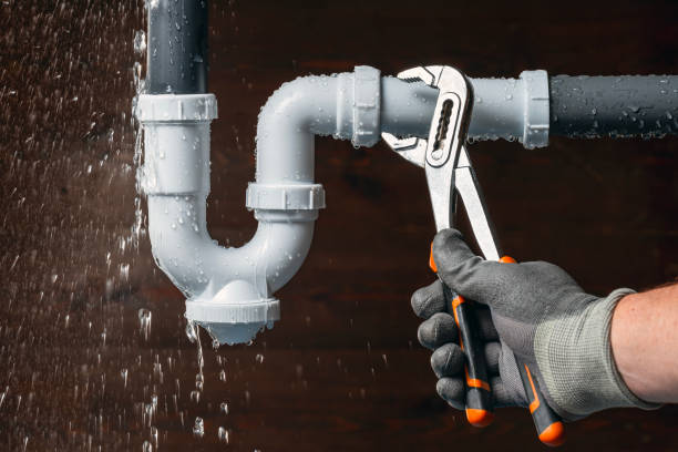 Professional Pipe Repair technician working in Akron, OH